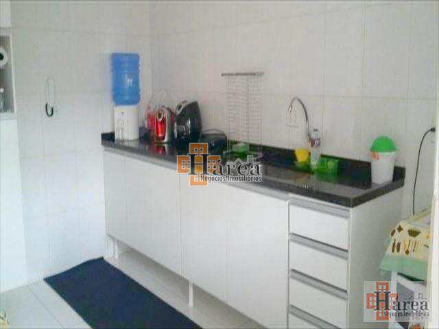 Apartamento à venda com 2 quartos, 70m² - Foto 7