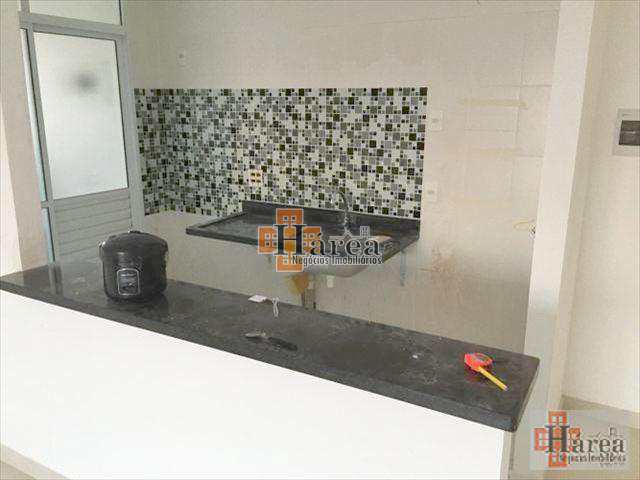 Apartamento à venda com 2 quartos, 62m² - Foto 4