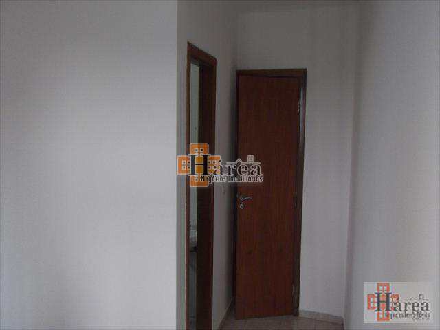 Apartamento à venda com 3 quartos, 87m² - Foto 11