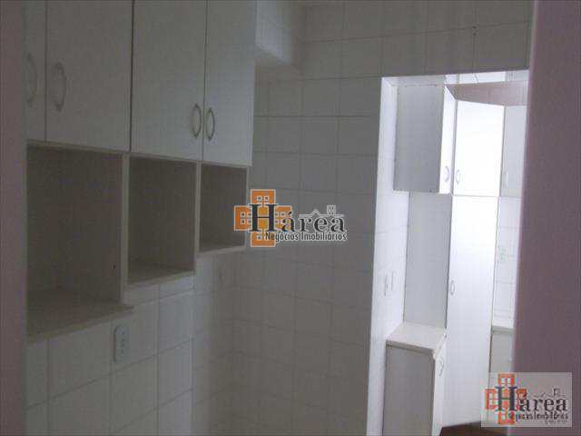 Apartamento à venda com 3 quartos, 87m² - Foto 25