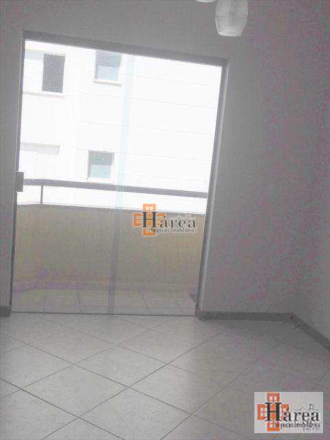 Apartamento para alugar com 3 quartos, 90m² - Foto 12