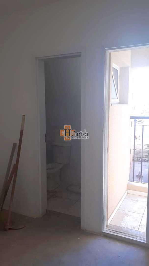 Apartamento à venda com 2 quartos, 67m² - Foto 8