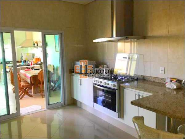 Casa de Condomínio à venda com 3 quartos, 360m² - Foto 9