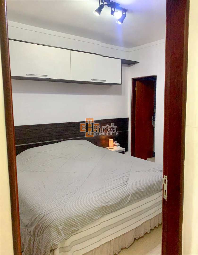 Casa à venda com 2 quartos, 60m² - Foto 9