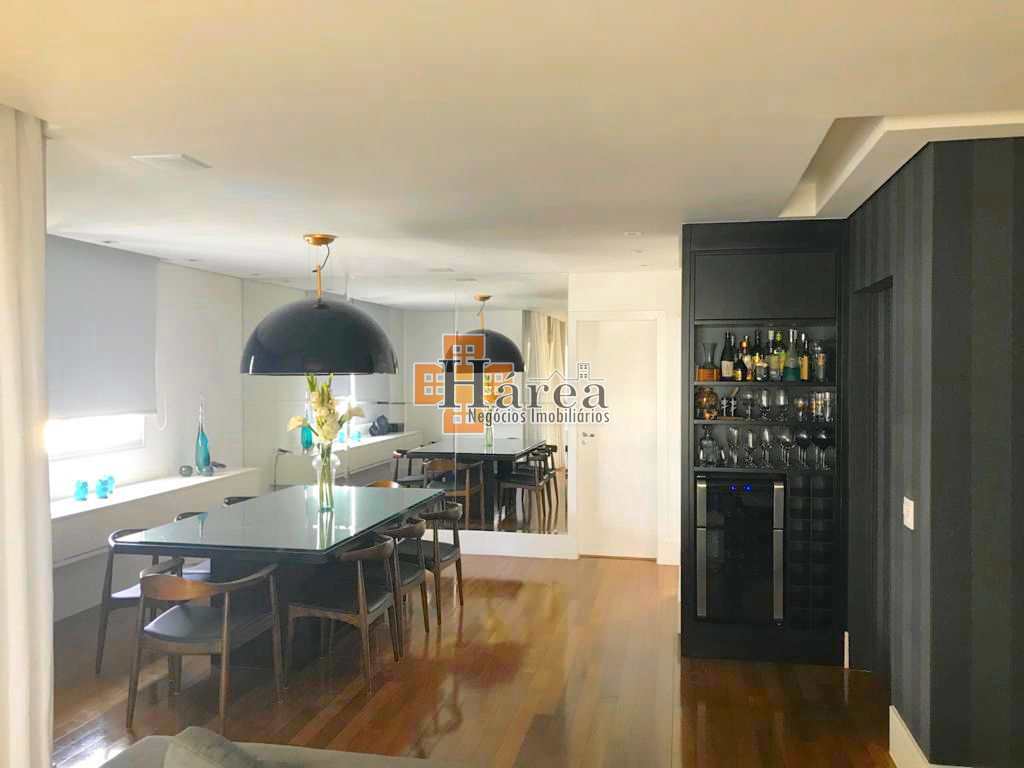 Apartamento à venda com 3 quartos, 238m² - Foto 10