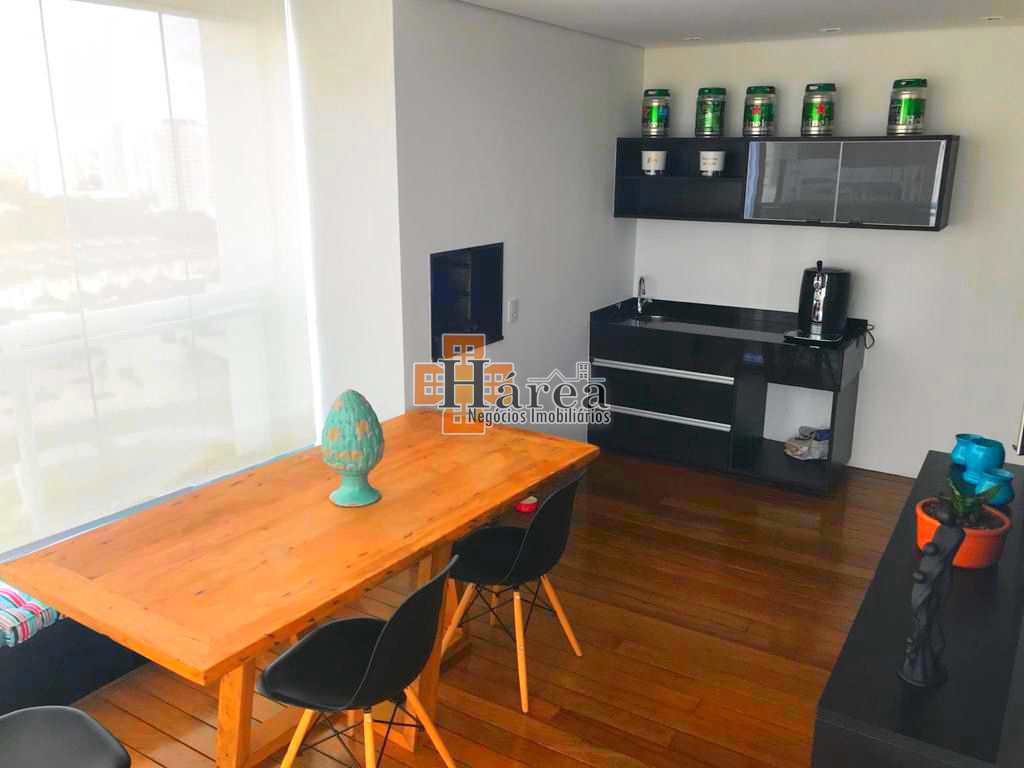 Apartamento à venda com 3 quartos, 238m² - Foto 1