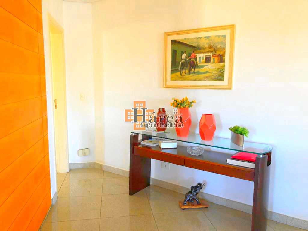 Apartamento à venda com 3 quartos, 316m² - Foto 1