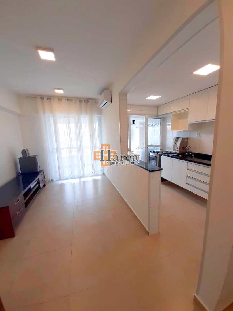 Apartamento à venda com 3 quartos, 80m² - Foto 1