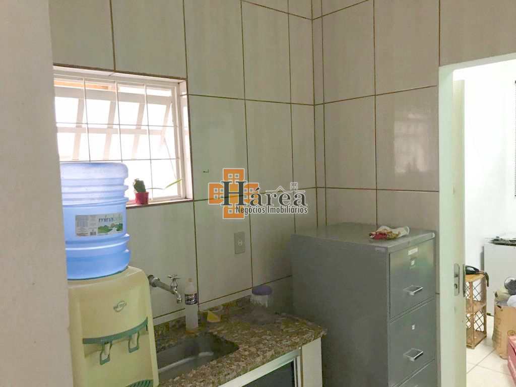 Casa à venda com 3 quartos, 91m² - Foto 14