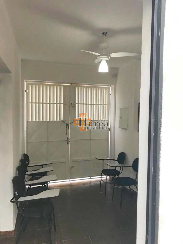 Casa à venda com 3 quartos, 91m² - Foto 2