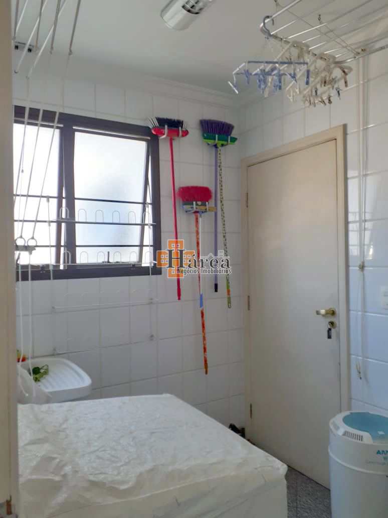 Apartamento à venda com 3 quartos, 130m² - Foto 10