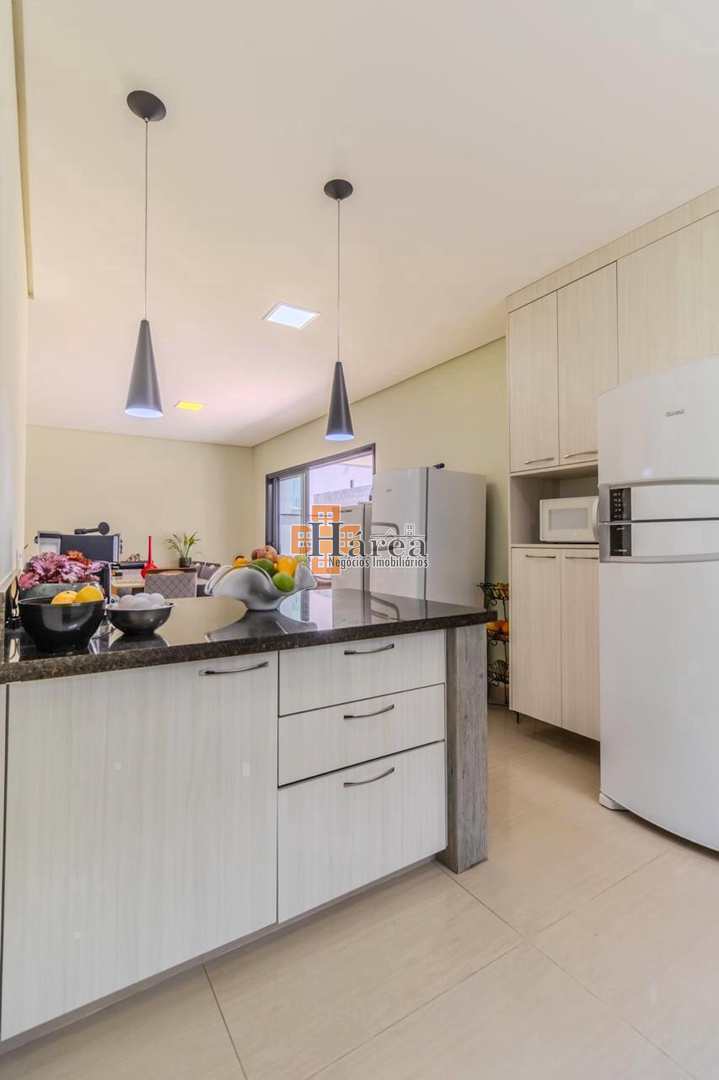Sobrado à venda com 3 quartos, 270m² - Foto 15