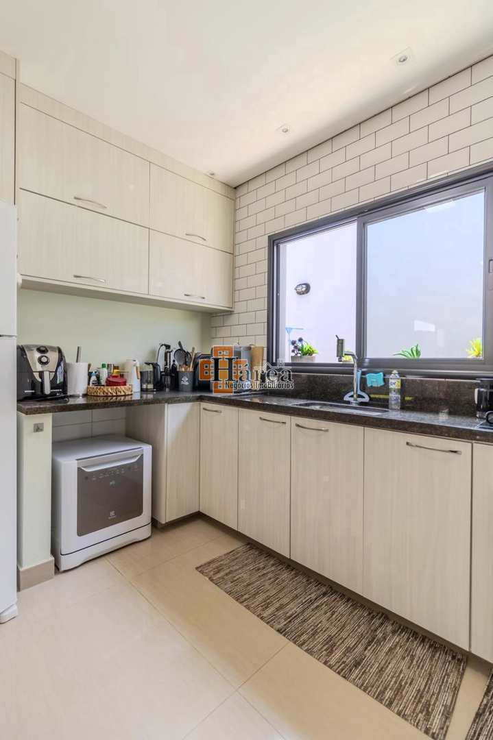 Sobrado à venda com 3 quartos, 270m² - Foto 18
