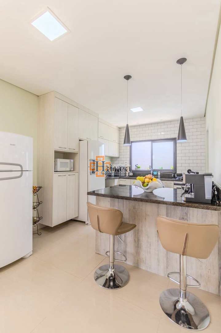 Sobrado à venda com 3 quartos, 270m² - Foto 14