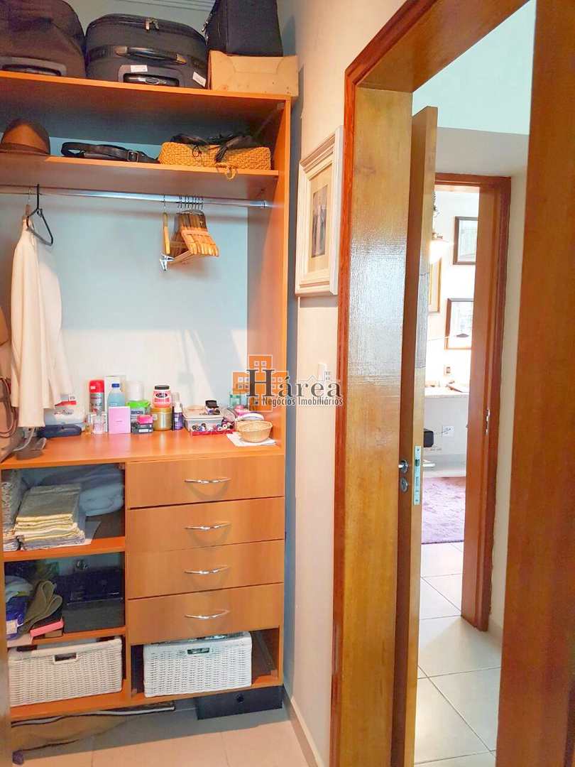 Casa à venda com 3 quartos, 220m² - Foto 12