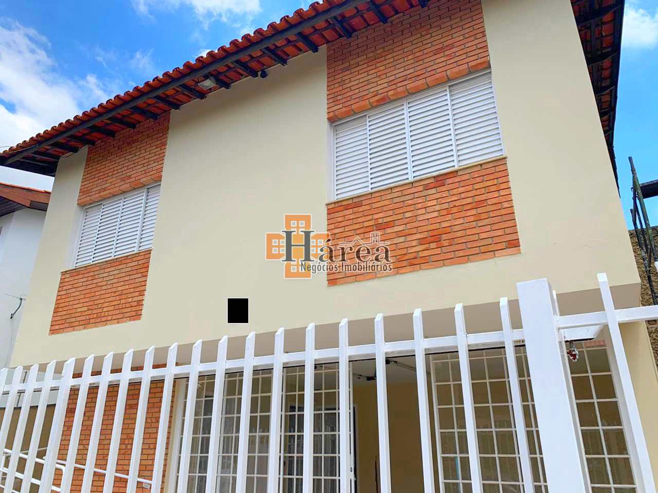 Casa para alugar com 3 quartos, 180m² - Foto 2