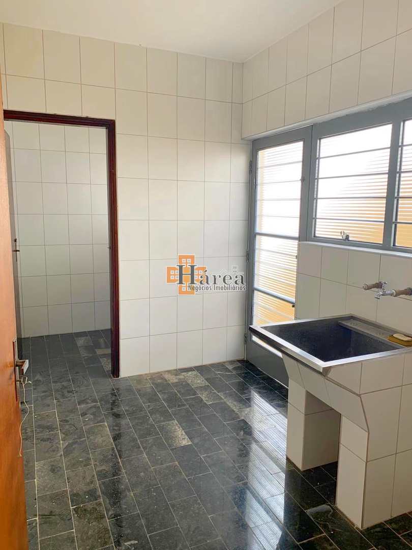 Casa para alugar com 3 quartos, 180m² - Foto 15