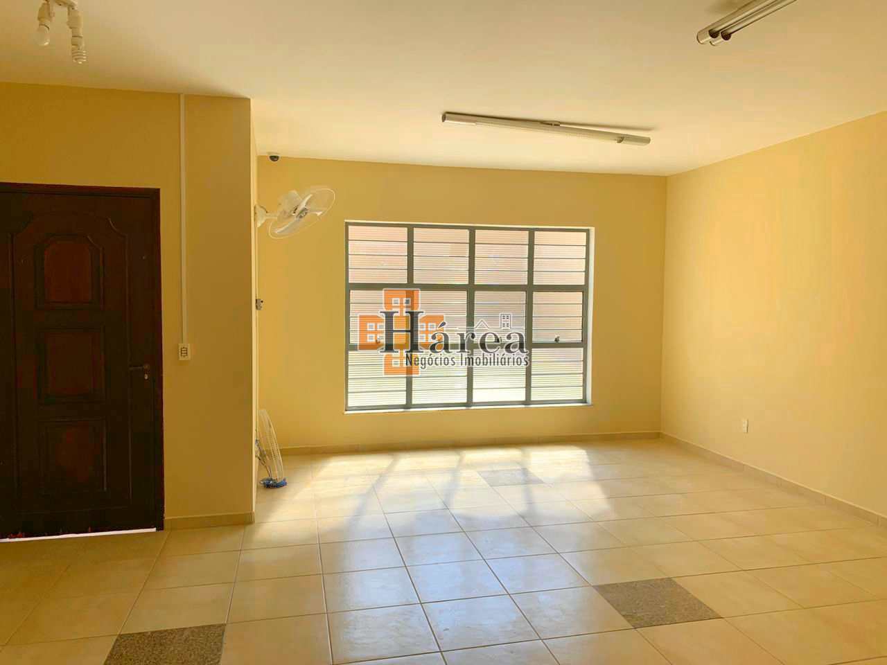 Casa para alugar com 3 quartos, 180m² - Foto 17