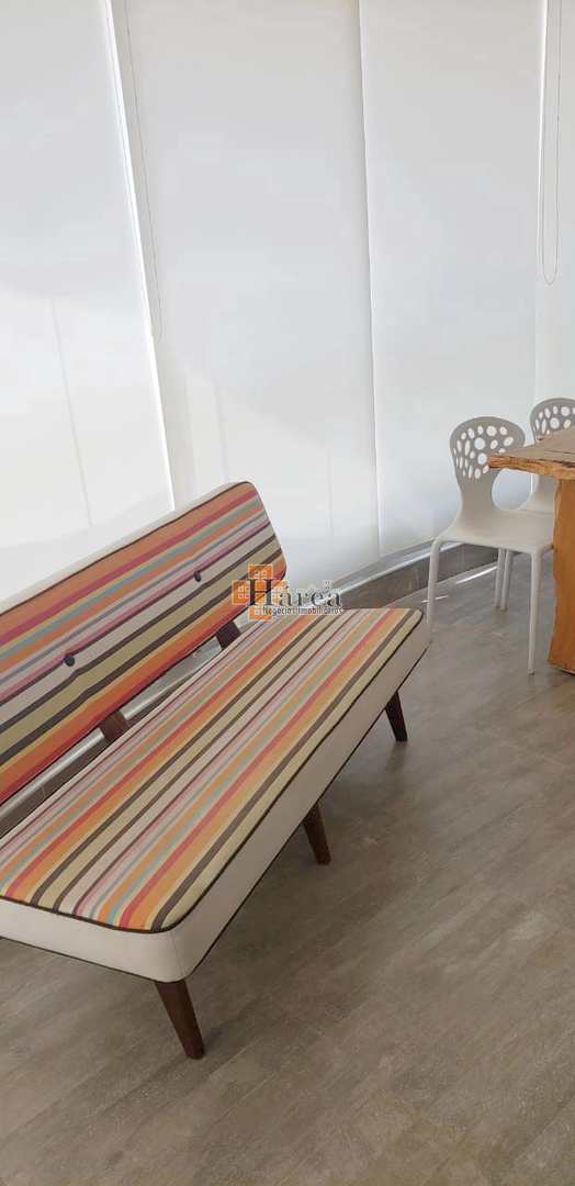 Apartamento para alugar com 3 quartos, 199m² - Foto 4