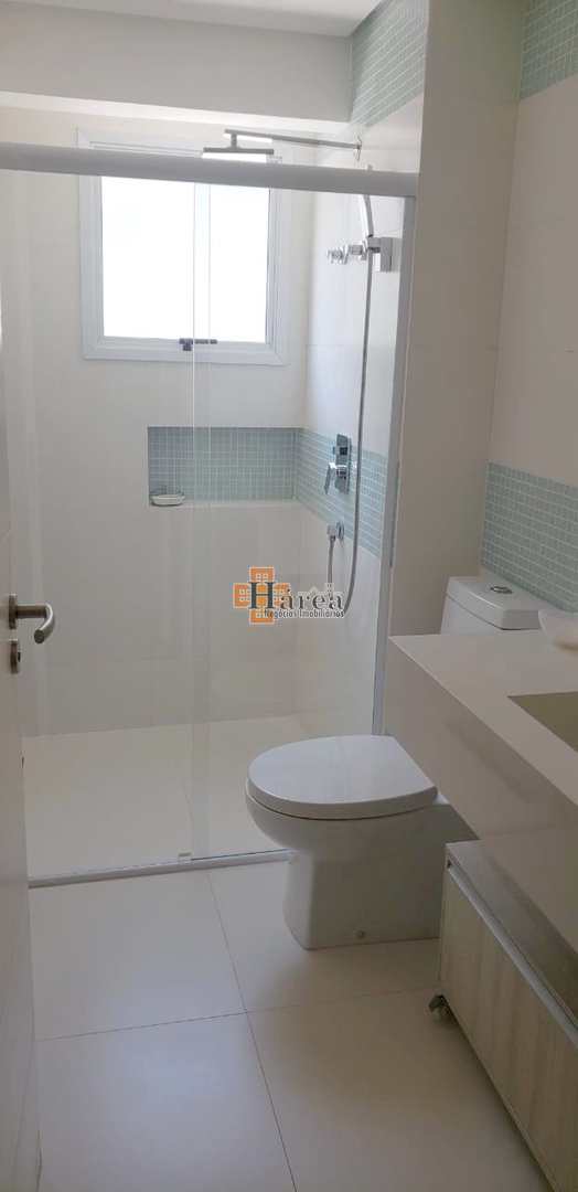 Apartamento para alugar com 3 quartos, 199m² - Foto 21