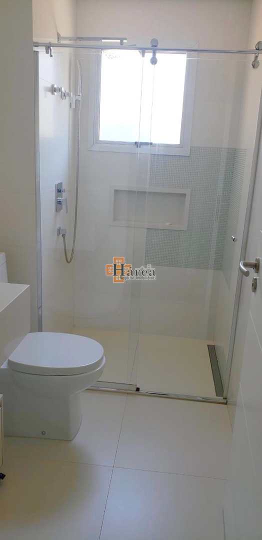 Apartamento para alugar com 3 quartos, 199m² - Foto 20