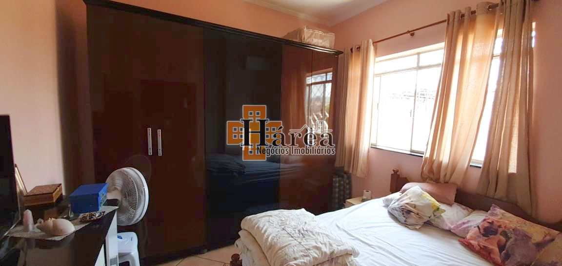 Casa à venda com 3 quartos, 235m² - Foto 22