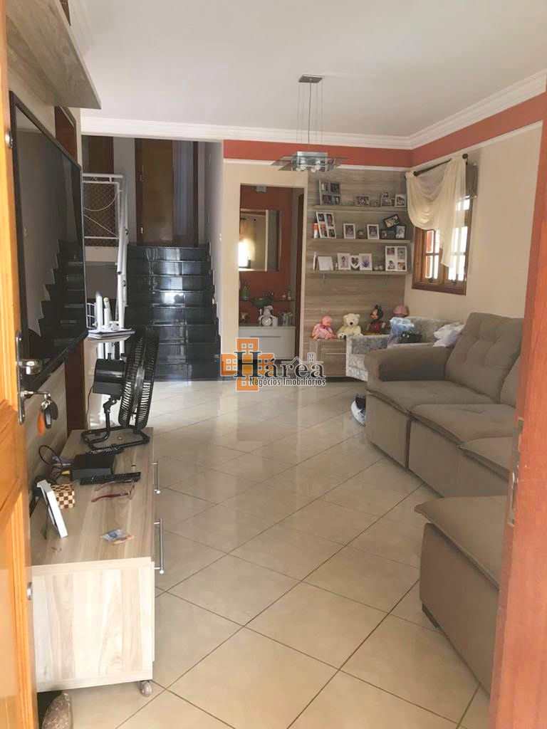 Casa à venda com 4 quartos, 200m² - Foto 4