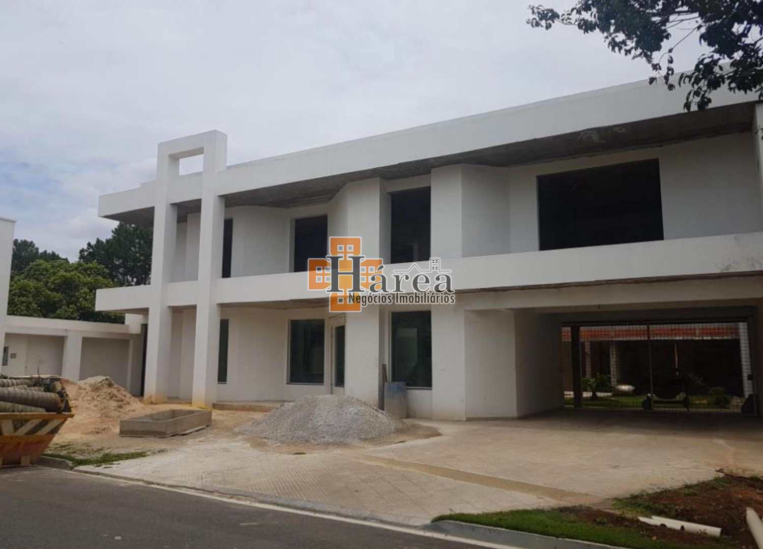 Sobrado à venda com 7 quartos, 800m² - Foto 2