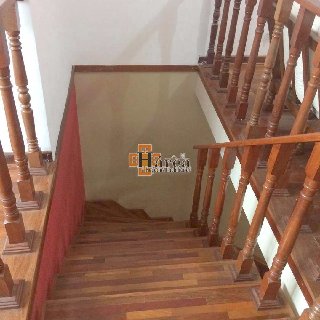 Sobrado à venda com 3 quartos, 310m² - Foto 4