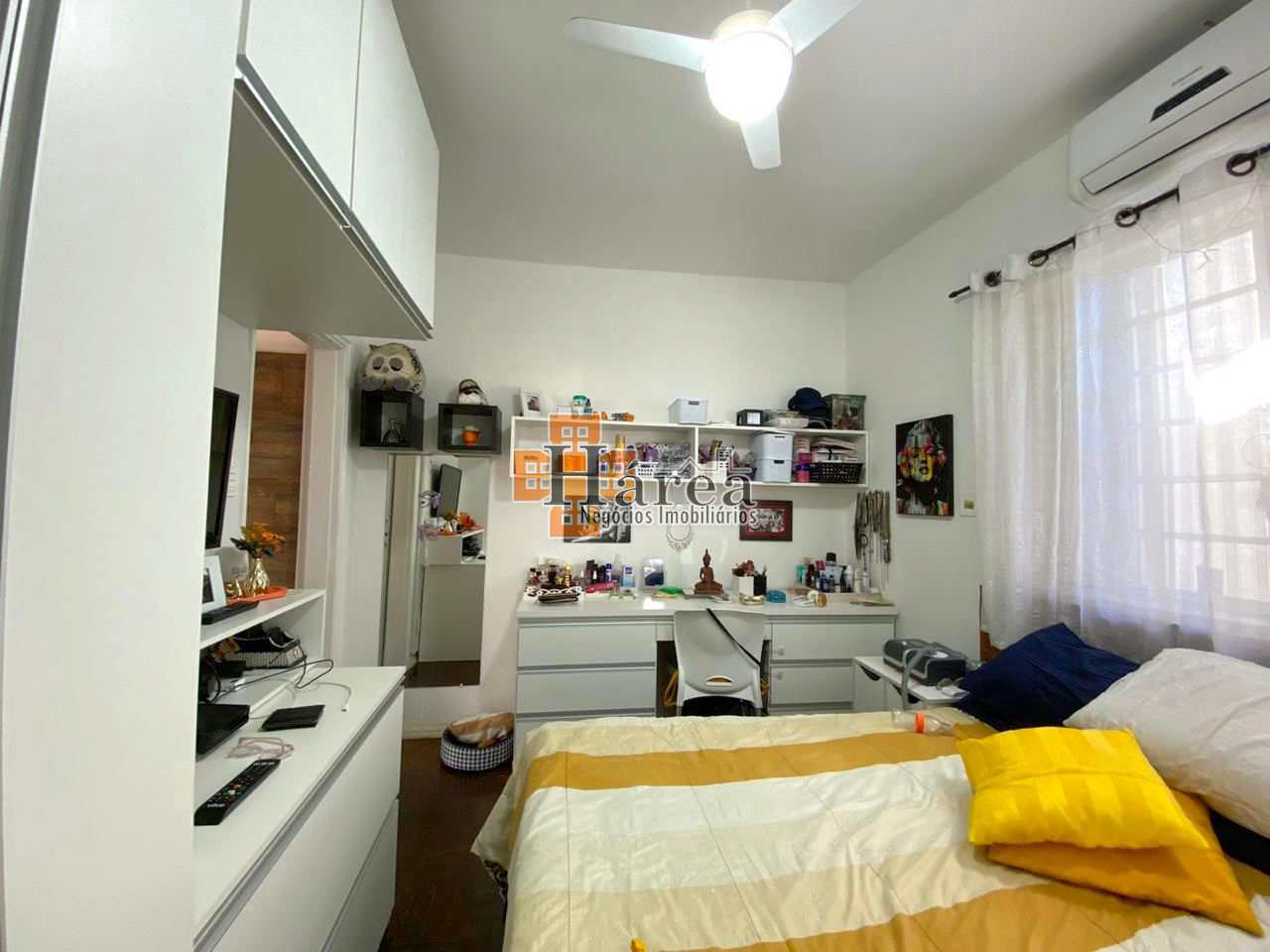 Casa à venda com 3 quartos, 235m² - Foto 14