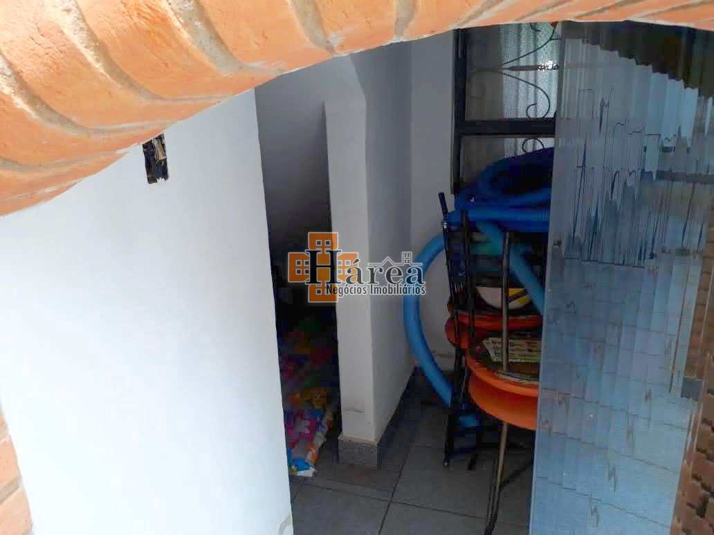 Sobrado à venda com 4 quartos, 214m² - Foto 37