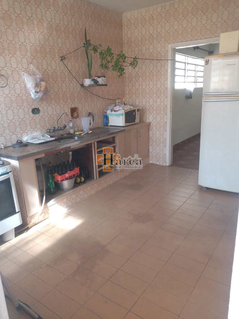 Casa à venda com 3 quartos, 300m² - Foto 9