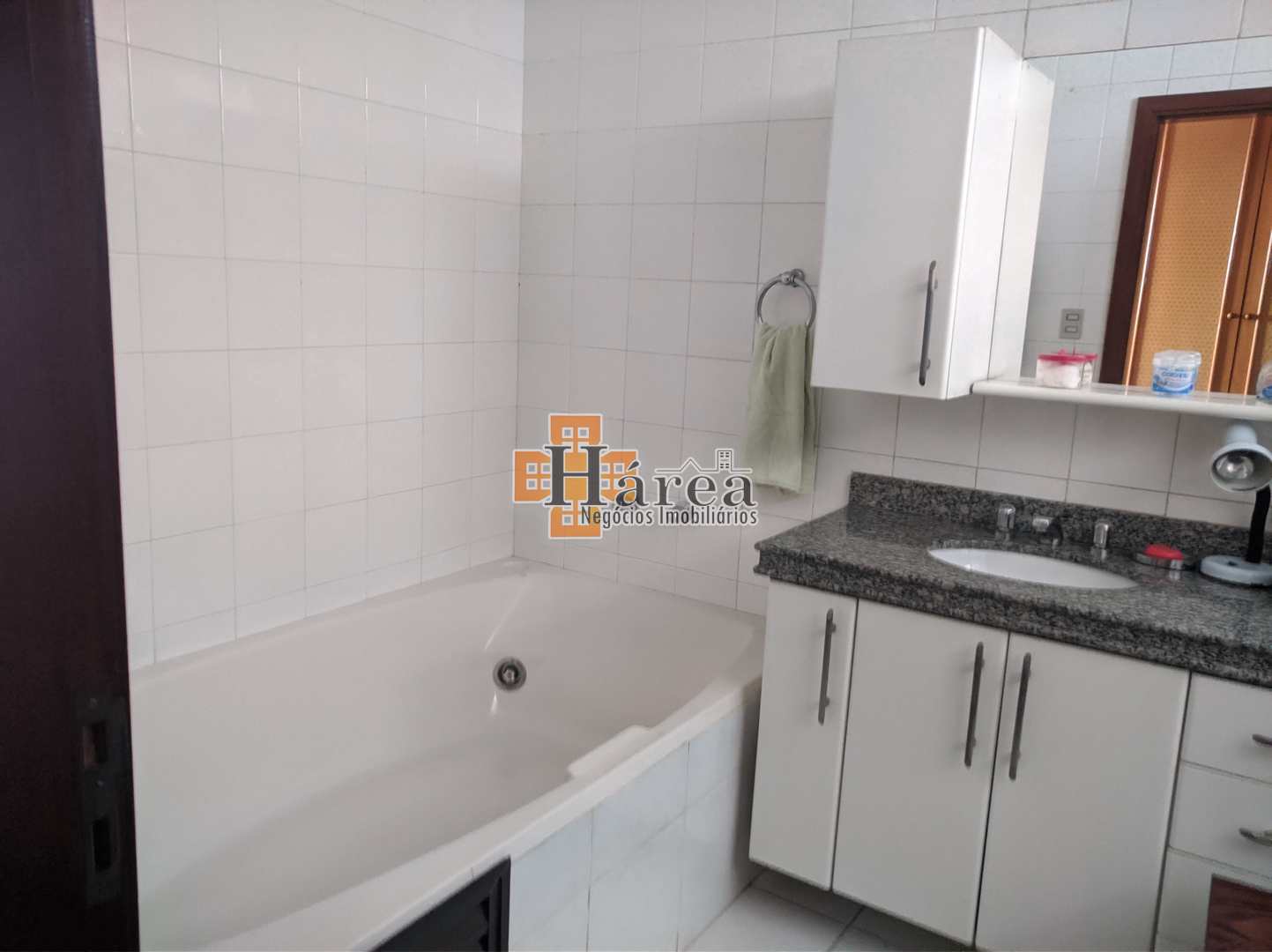 Apartamento à venda com 3 quartos, 210m² - Foto 29