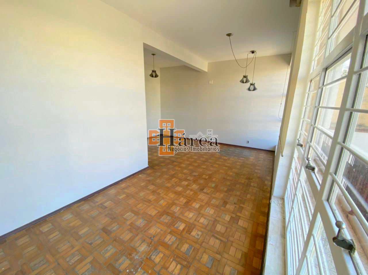 Prédio Inteiro à venda com 6 quartos, 164m² - Foto 3