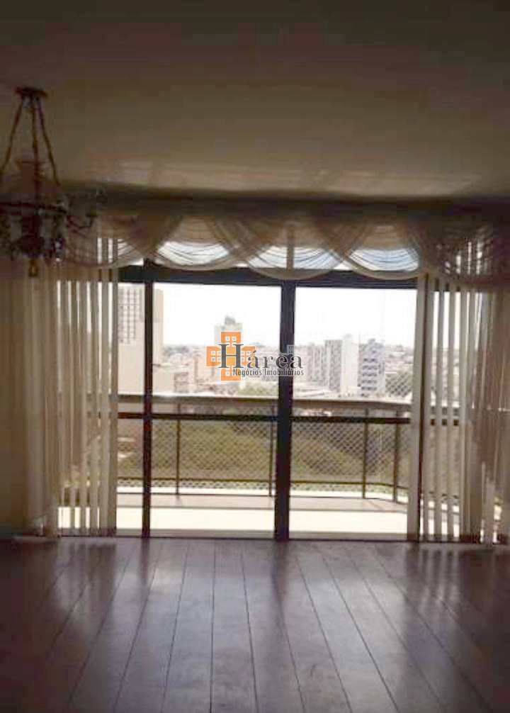 Apartamento à venda com 3 quartos, 220m² - Foto 4