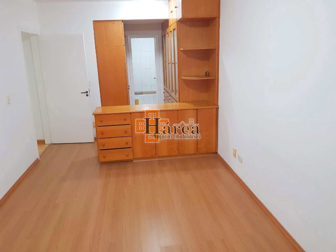 Apartamento à venda com 3 quartos, 170m² - Foto 8