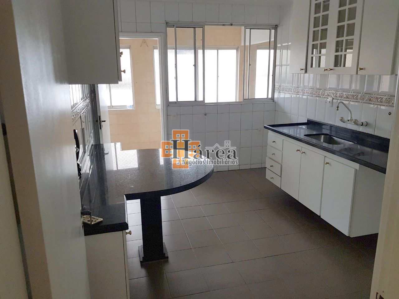 Apartamento à venda com 3 quartos, 170m² - Foto 15