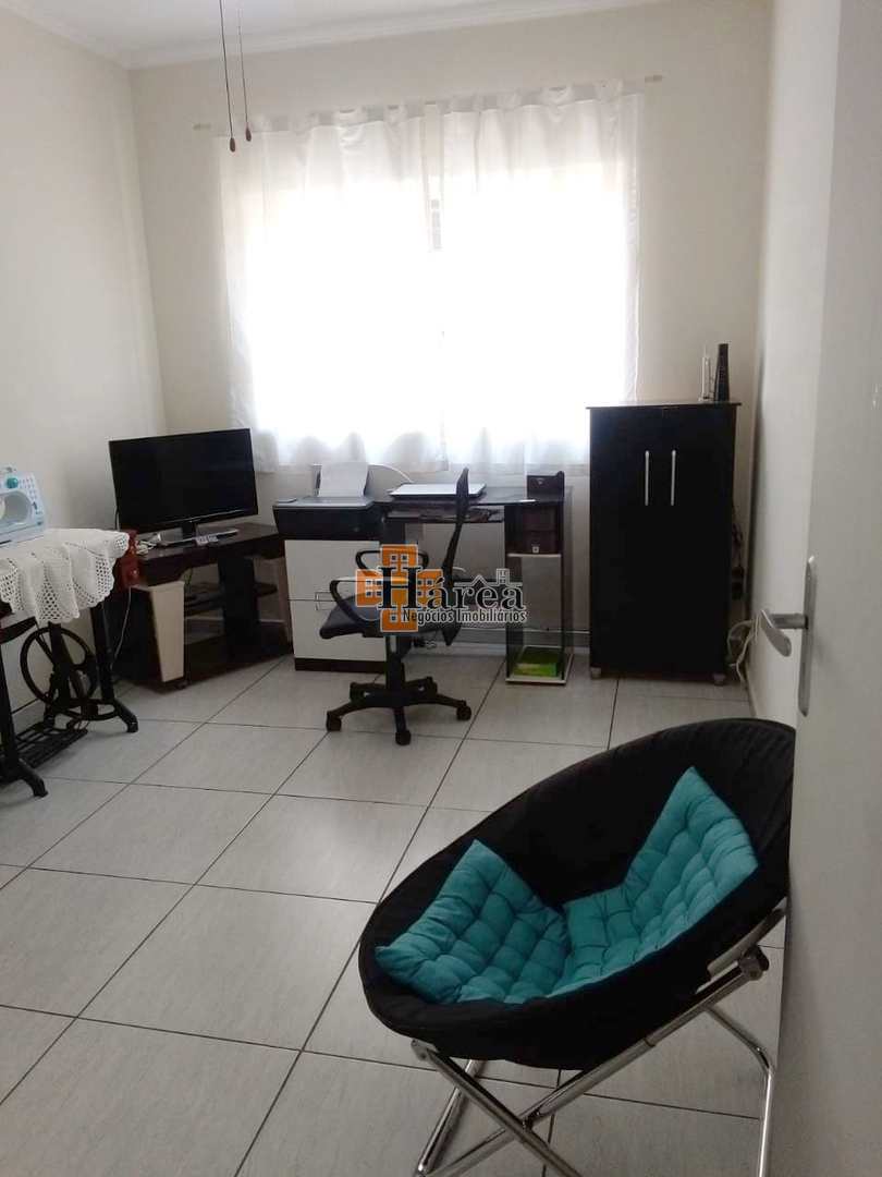 Casa à venda com 3 quartos, 217m² - Foto 17