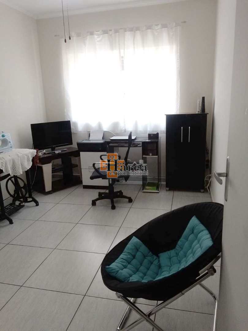 Casa à venda com 3 quartos, 217m² - Foto 18