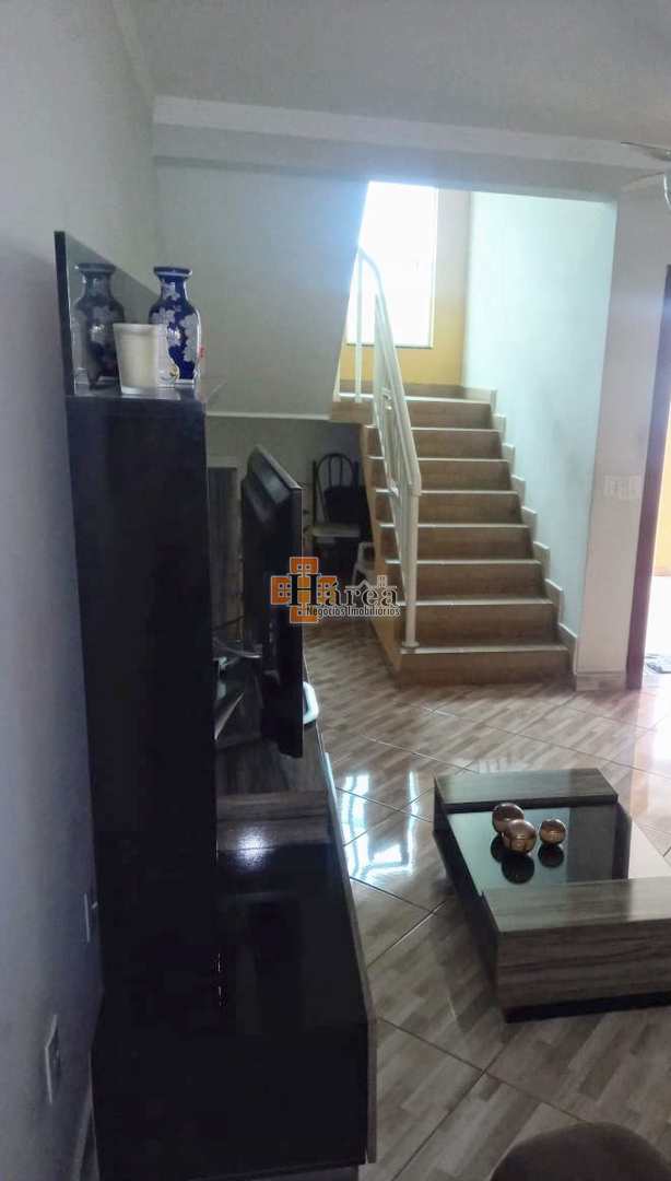 Sobrado à venda com 3 quartos, 185m² - Foto 4