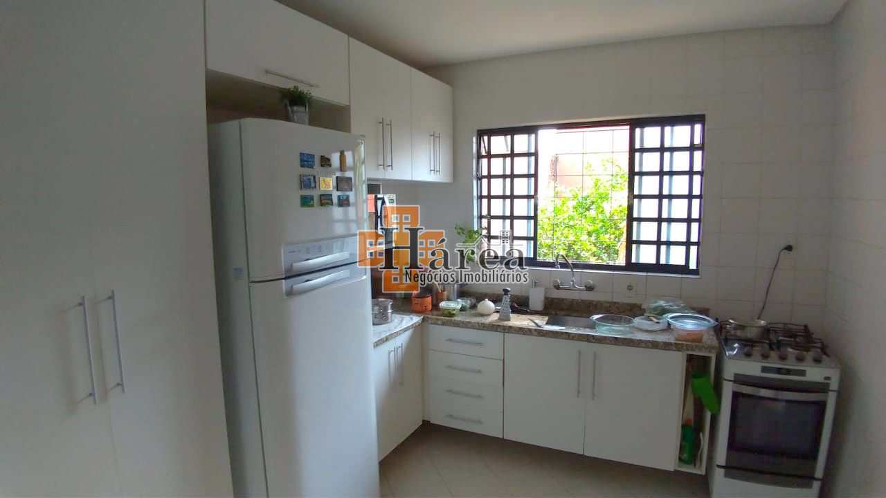 Sobrado à venda com 2 quartos, 173m² - Foto 18