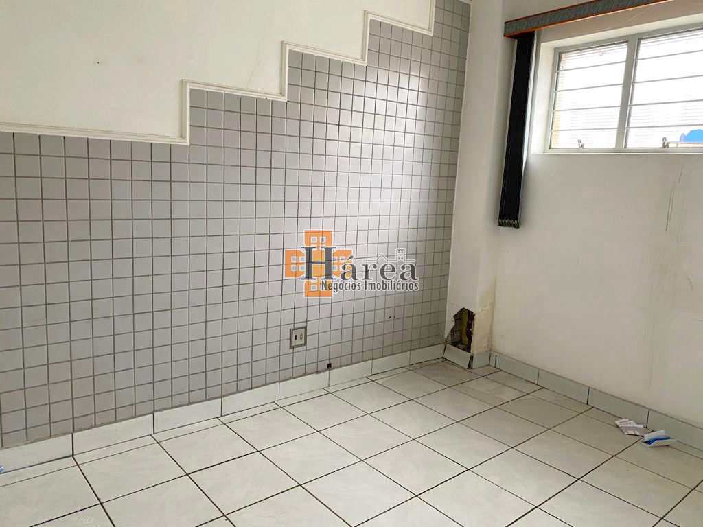 Casa à venda com 3 quartos, 250m² - Foto 13