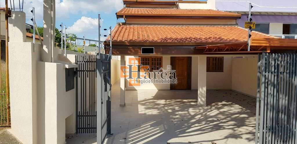 Casa à venda com 3 quartos, 248m² - Foto 3