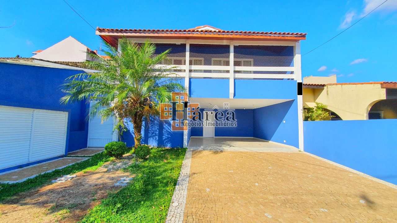 Sobrado à venda com 3 quartos, 241m² - Foto 1