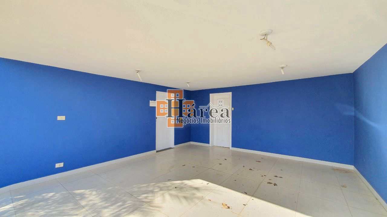 Sobrado à venda com 3 quartos, 241m² - Foto 3