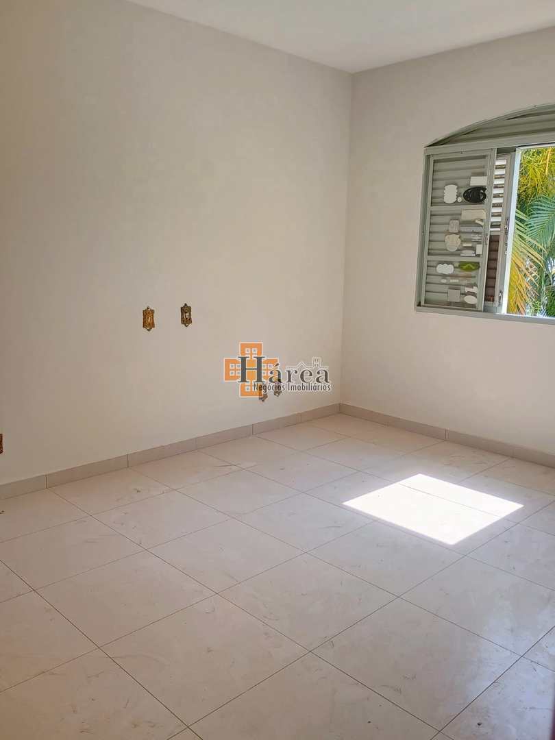 Casa para alugar com 3 quartos, 325m² - Foto 29