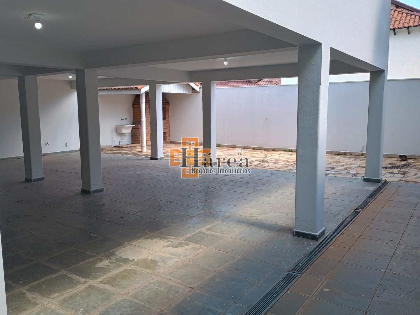 Casa para alugar com 3 quartos, 325m² - Foto 48