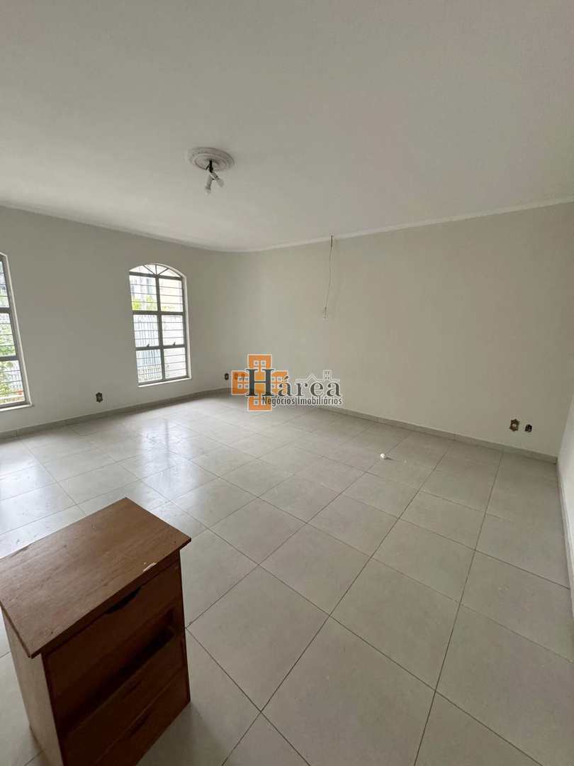 Casa para alugar com 3 quartos, 325m² - Foto 5