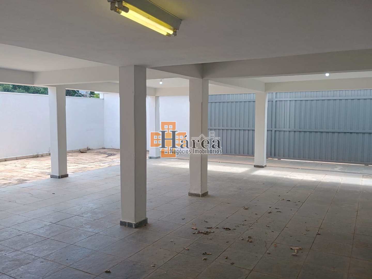 Casa para alugar com 3 quartos, 325m² - Foto 44