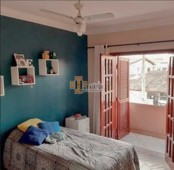 Sobrado à venda com 3 quartos, 241m² - Foto 14